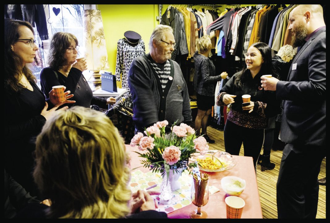 De feestelijke opening van kledingwinkel Mooi Mens, eind 2019 | © Sake Rijpkema