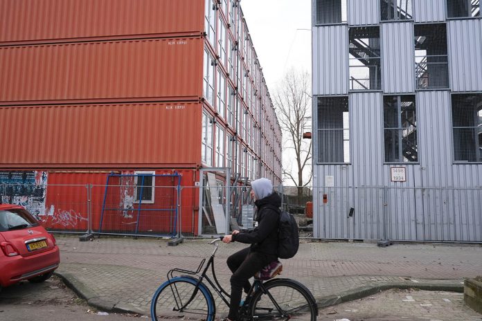 Ontmanteling studentenwoningen aan de Wenckebachweg | © Sodis Vita